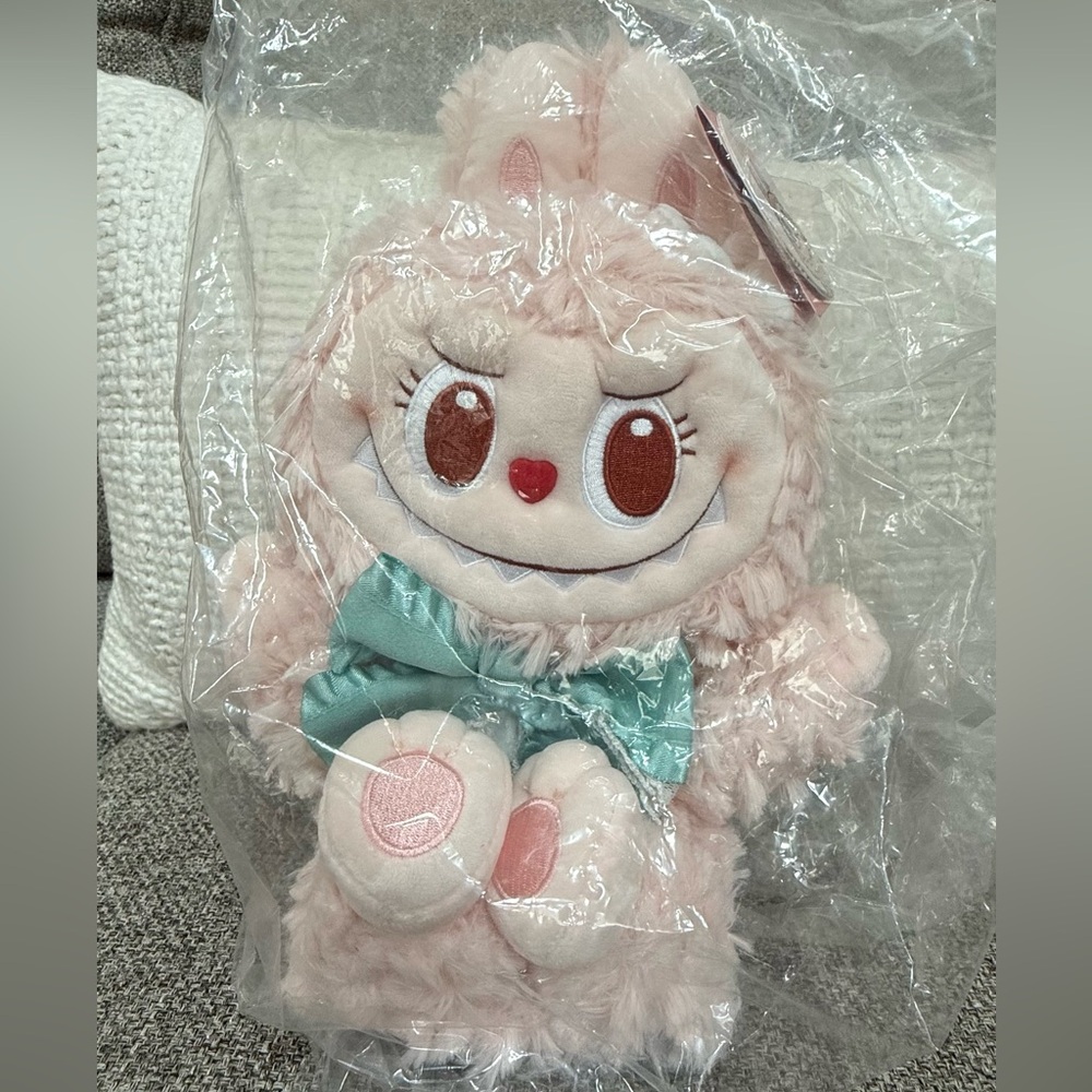 NWTAuthentic PopMart Mokoko Hand Puppet from Popland